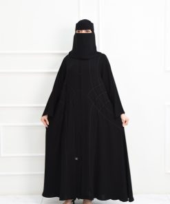 عباية كاجوال مزينة بقيطان والكم مربع