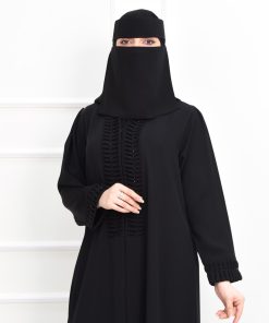 Alternative view of عباية بتفاصيل كسرات  مزينة بالخرز