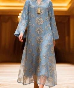 Alternative view of فيفيتش - فستان ماكسي بأكمام طويلة وفتحة رقبة على شكل حرف V مطرز بشرابات ذهبية