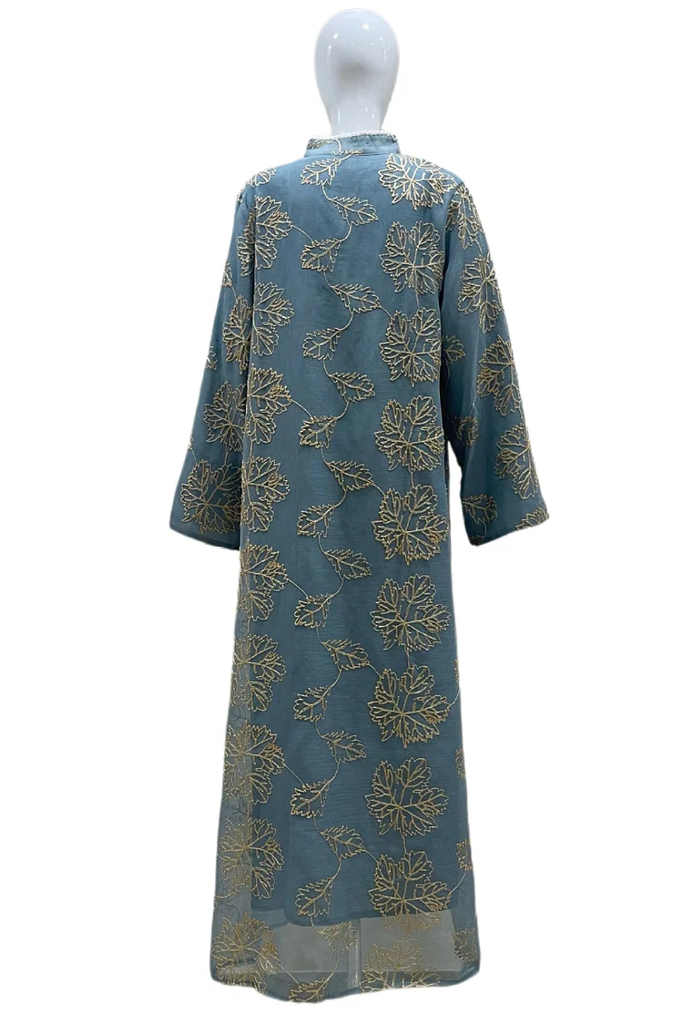 فيفيتش - فستان ماكسي بأكمام طويلة وفتحة رقبة على شكل حرف V مطرز بشرابات ذهبية - الصورة 4