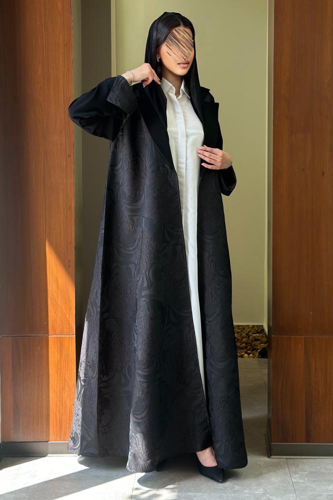 عبايات خمرة - عباية تفته مع تدخيله كريب