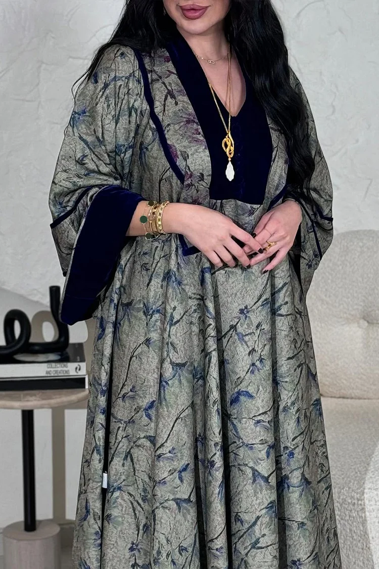 فيفيتش - فساتين ماكسي بنقشة مرقعة، بياقة على شكل حرف V وأكمام طويلة، بتصميم كفتان مطبوع. - Image 6