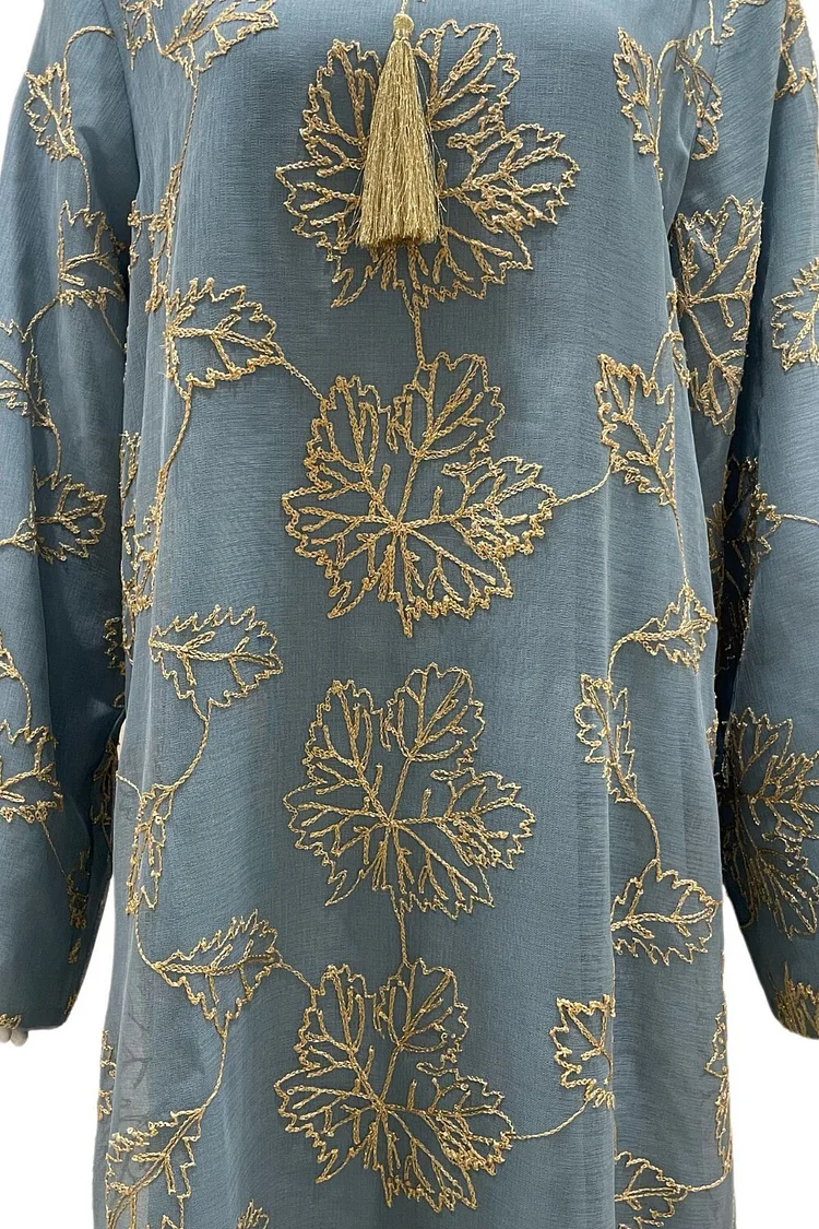 فيفيتش - فستان ماكسي بأكمام طويلة وفتحة رقبة على شكل حرف V مطرز بشرابات ذهبية - الصورة 6