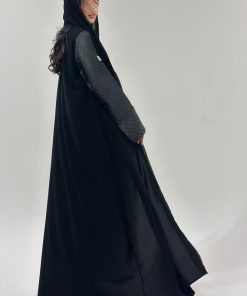 عبايات خمرة - عباية كريب مع أكمام لنن