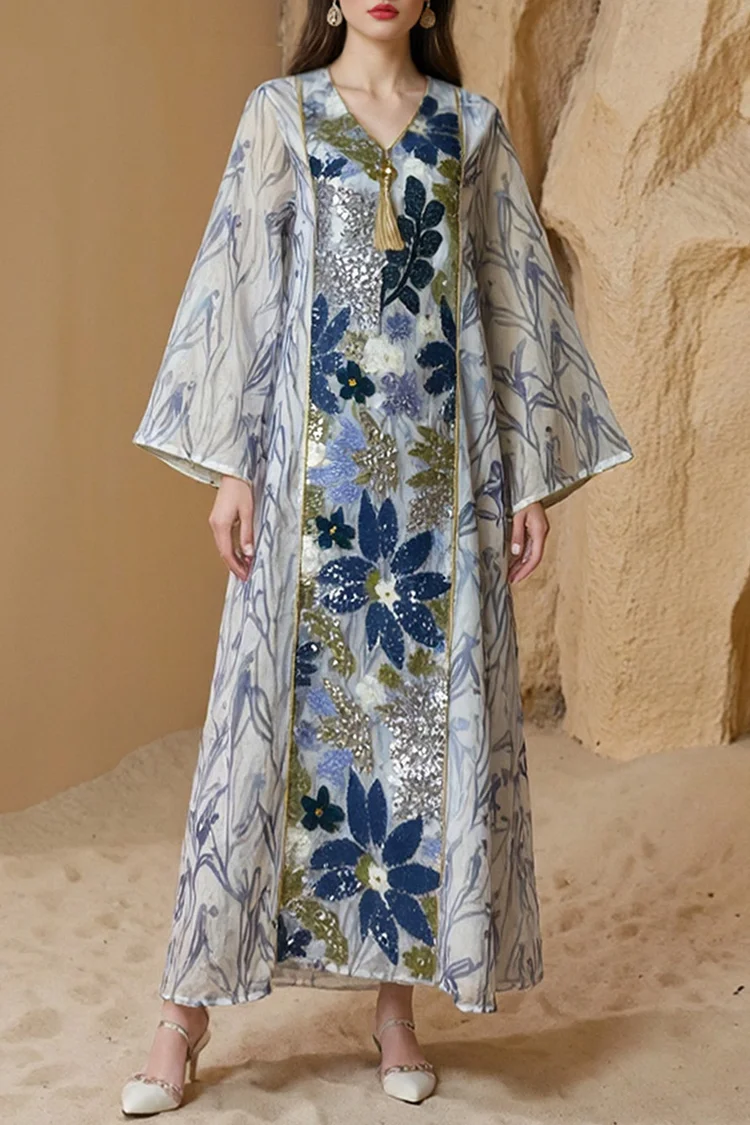 فيفيتش - فستان ماكسي أبيض مطبوع بالكامل، بياقة على شكل حرف V وأكمام طويلة مزين بالترتر - Image 4