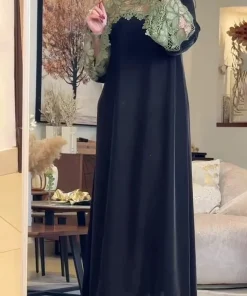 Alternative view of فيفيتش - فساتين ماكسي مخملية دانتيل قابلة للذوبان في الماء بألوان متداخلة - أسود [طلب مسبق]