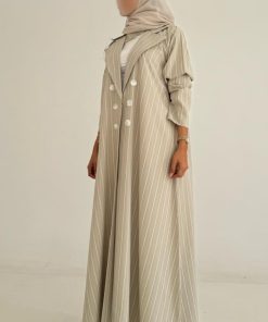 Alternative view of عبايات خمرة - عباية كريب مقلم قصة ربع كلوش