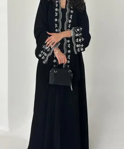 Alternative view of فيفيتش - حجاب مطرز بحواف مزخرفة، وشاح رأس، عباية، كارديجان طويل - أسود