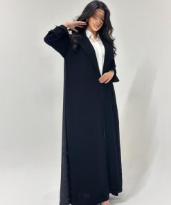 Alternative view of عبايات خمرة - عباية كريب مع تفته مشجر