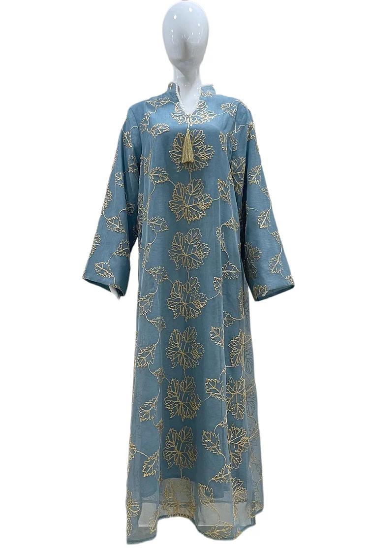 فيفيتش - فستان ماكسي بأكمام طويلة وفتحة رقبة على شكل حرف V مطرز بشرابات ذهبية - الصورة 3