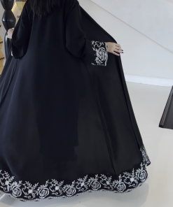 عبايات بيست - نص كلوش بتدخيلة ورود بيضاء-1380