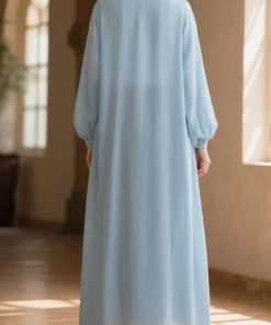 فيفيتش - عباية طويلة من الكتان بأكمام فانوس مطرزة بالزهور - أزرق [طلب مسبق]