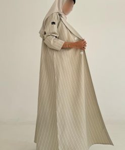 عبايات خمرة - عباية كريب مقلم قصة ربع كلوش