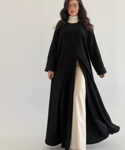 عبايات خمرة - عباية صوف ايطالي مع زرار جانبي قصة ربع كلوش