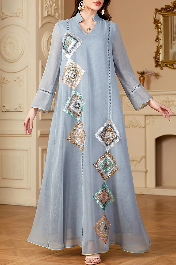 فيفيتش - فساتين قفطان ماكسي مزينة بترتر هندسي بألوان متداخلة وياقة عالية - الصورة 4