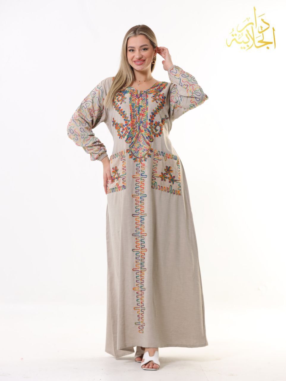 دار الجلابية - عباية كتان مطرزة بجيبين
