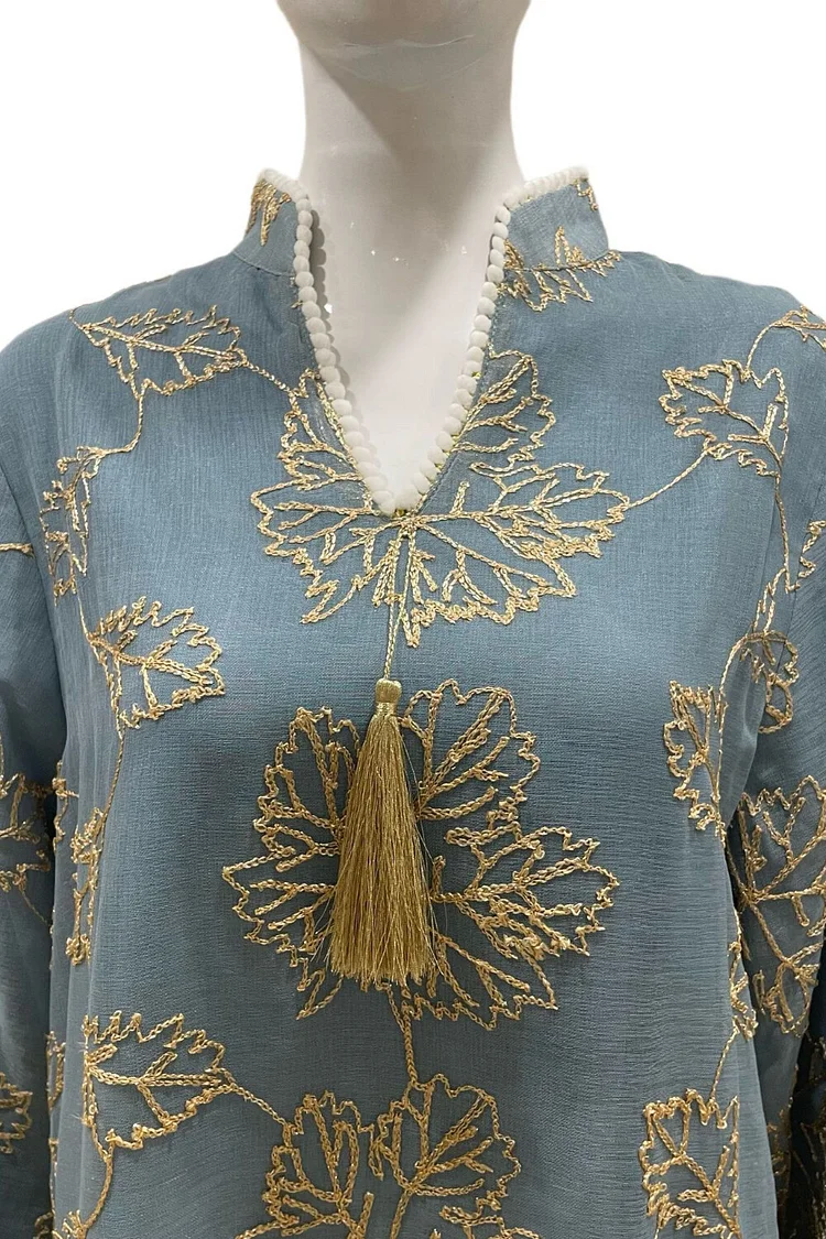 فيفيتش - فستان ماكسي بأكمام طويلة وفتحة رقبة على شكل حرف V مطرز بشرابات ذهبية - الصورة 5