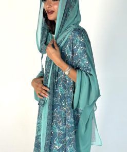 Alternative view of عزة المتميزة - عباية حرير تركوازي٢