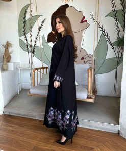 عزة المتميزة - عباية طبعة الورود