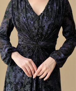 Alternative view of اكتان - فستان مخملي بطبعة زهور بعقدة من الخصر