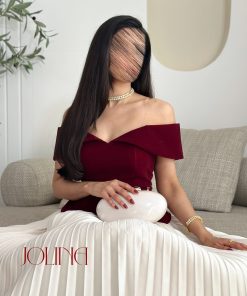 Alternative view of جولينا - فستان برغندي بتكسيرات باللون البيج