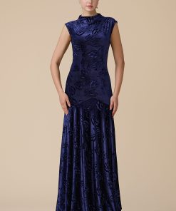 اكتان - فستان كحلي طويل مخملي بنقوش