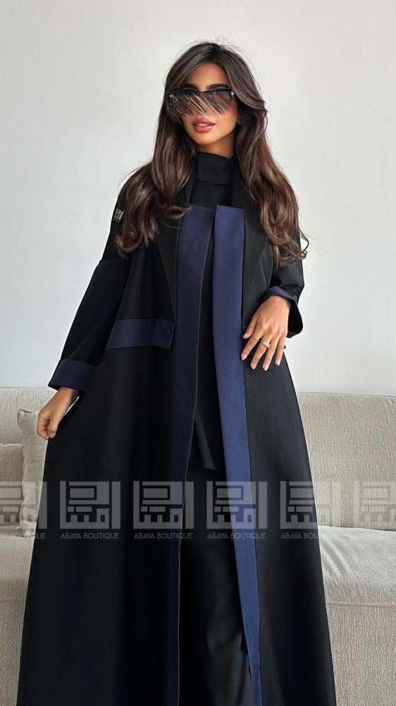 دار امتنان - عباية سوداء نصف كلوش كحلي بياقة جاكيت بقماش بارد- 1470 - Image 4