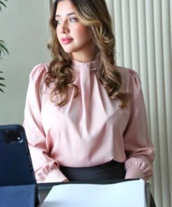 أوبرا فاشن - بلوزة لون زهري مزينة بلول