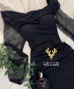 روز المها - فستان اسود مخصر كم طويل