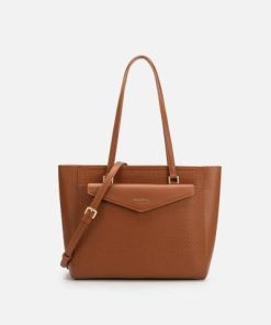 الفي - شنطة نسائية تعكس جمال شخصيتك