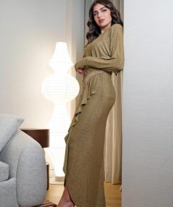 Alternative view of أوبرا فاشن - فستان سهرة راقٍ بتصميم درابي وتطريز جانبي فاخر