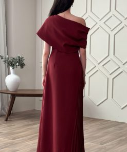 Alternative view of اكتان - فستان ماكسي بكسرات جانبية لون عنابي