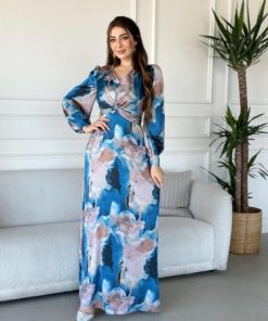 أوبرا فاشن - فستان طويل منقش بدرجات السماوي باكمام طويلة بقيضة