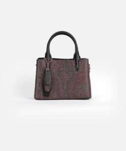 أوبرا فاشن - شنطة يد باجكو بتصميم شرقي أنيق وتفاصيل جلد بلون أسود