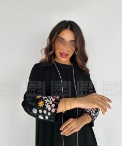 Alternative view of دار امتنان - عباية كريب صيفية مطرزة بالورود بتفاصيل أنيقة- 1429