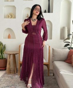 أوبرا فاشن - فستان دانتيل طويل بأكمام شفافة بلون عنابي