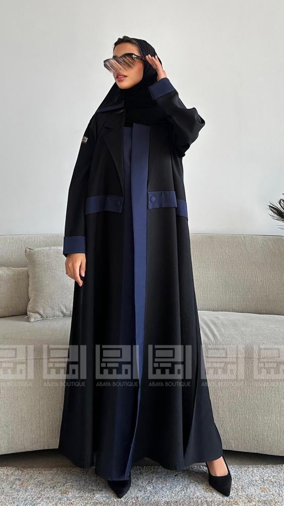 دار امتنان - عباية سوداء نصف كلوش كحلي بياقة جاكيت بقماش بارد- 1470 - Image 3