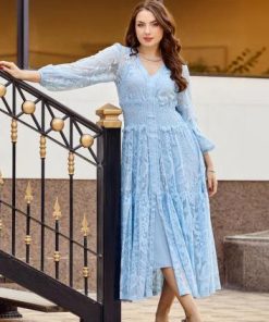 أوبرا فاشن - فستان دانتيل أنيق مزين بكريستال