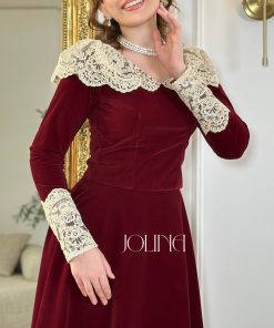 Alternative view of جولينا - طقم مخمل عنابي بدانتيل سكري