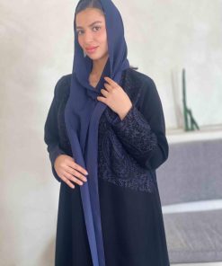 Alternative view of عزة المتميزة - عباية سوداء كرز