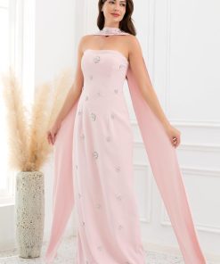 افورا  - فستان مع شال على الرقبة مزين بكرستال