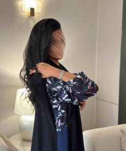 Alternative view of عزة المتميزة - عباية همسة أسود