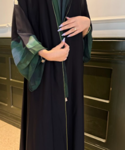 جواهر - عباية بأكمام خضرا 001010
