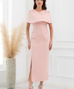 افورا  - فستان بتفاصيل انيقة