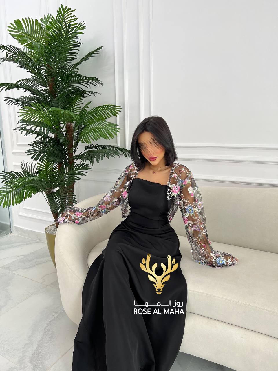 روز المها - فستان باربي بجاكيت ترتر مشجر