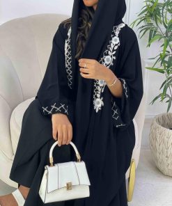 Alternative view of عزة المتميزة - عباية عنان