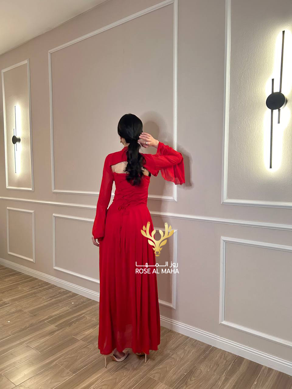 روز المها - فستان شيفون أحمر بقطعتين وأكمام واسعه - Image 4
