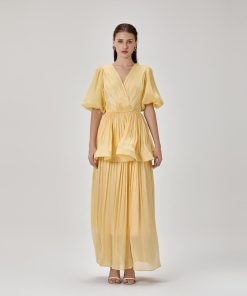 افورا  - فستان بقصة أنيقة