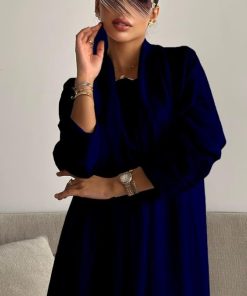 Alternative view of دار امتنان - عباية كحلية صيفية ثلاث قطع بتصميم عصري من الحرير المغسول- 1560