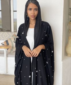 Alternative view of عزة المتميزة - عباية بشت اللؤلؤ